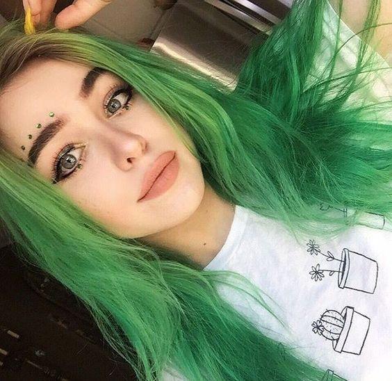 yeşil saç renkleri