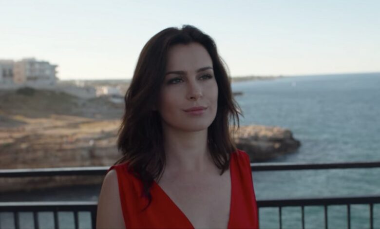 365 gün serisi laura